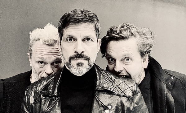 Pasquale Aleardi mit seinen beiden Musiker-Kollegen