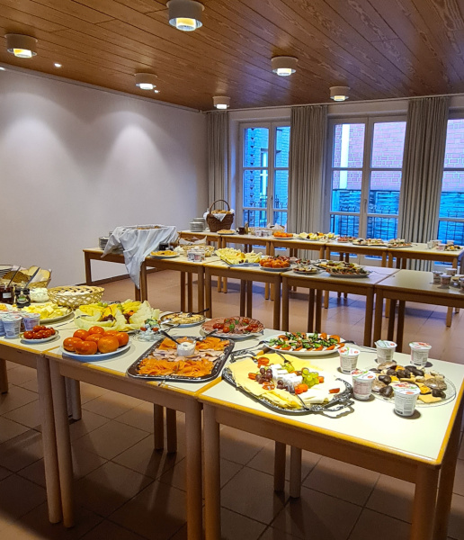 Büffet fürs Frauenfrühstück